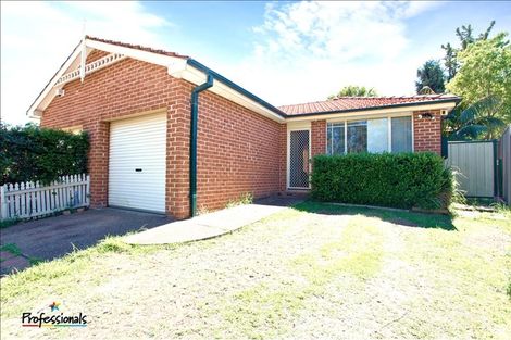 11b Boldrewood Ave, Casula, NSW 2170