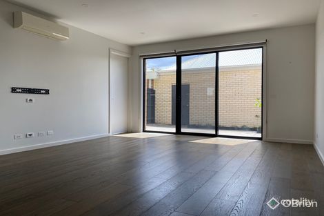 Property photo of 25 Havenlea Lane Cairnlea VIC 3023