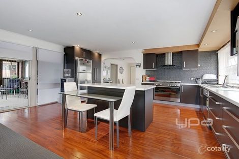 Property photo of 15 Shandeen Court Meadow Heights VIC 3048