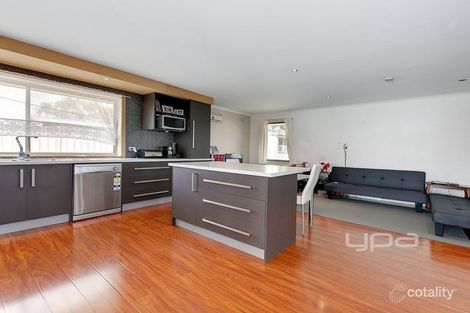 Property photo of 15 Shandeen Court Meadow Heights VIC 3048