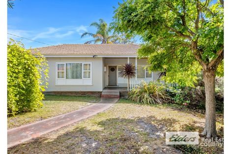 Property photo of 17 Broughton Street Orana WA 6330