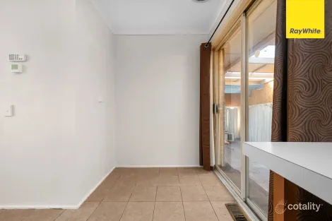 Property photo of 14 Curlew Close Melton VIC 3337