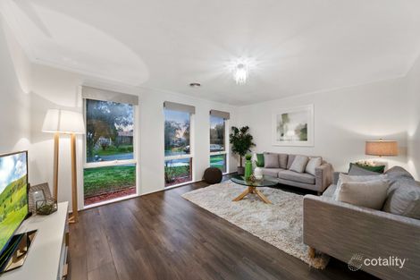 Property photo of 5 Ayres Close Cranbourne North VIC 3977