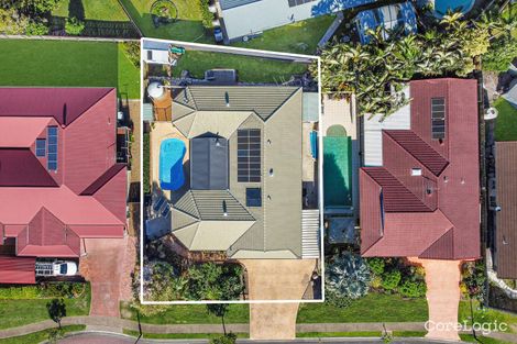Property photo of 17 Hillenvale Avenue Arana Hills QLD 4054