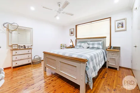 Property photo of 16 Darrell Road Calala NSW 2340