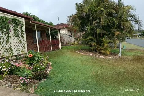 33 SHELLEY ST, SCARNESS, QLD 4655