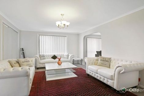 Property photo of 39 Georgette Crescent Endeavour Hills VIC 3802