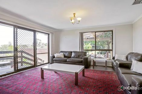 Property photo of 39 Georgette Crescent Endeavour Hills VIC 3802