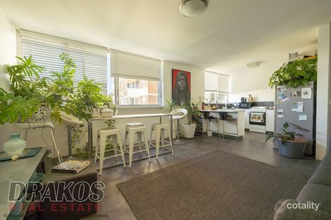 Property photo of 9/104 Dornoch Terrace Highgate Hill QLD 4101