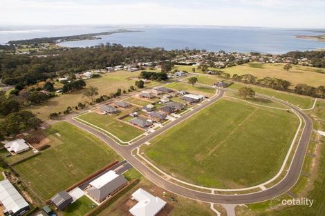 11 Maravito Tce, Eagle Point, VIC 3878