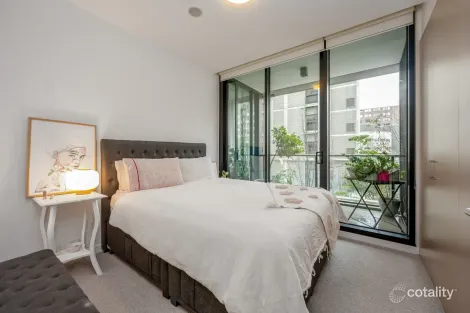 Property photo of 115/70 Queens Road Melbourne VIC 3004
