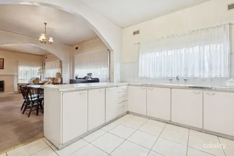 Property photo of 49 Marchant Avenue Reservoir VIC 3073