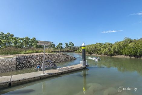 Property photo of 115 Marina Drive Bushland Beach QLD 4818