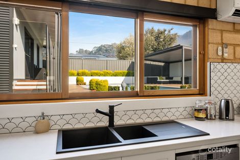 Property photo of 86 Coronation Avenue Bright VIC 3741