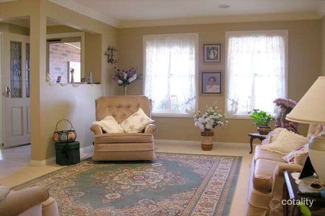 Property photo of 2/4 Mitchell Court Warragul VIC 3820