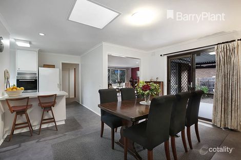 Property photo of 14 Corinella Square Wantirna VIC 3152