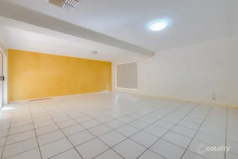 Property photo of 27 Bishop Place Carindale QLD 4152