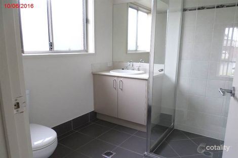 Property photo of 264 Rivergum Drive East Albury NSW 2640