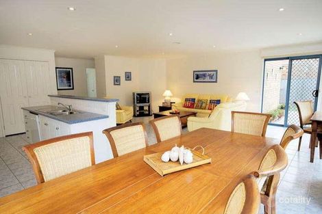 Property photo of 27 Pacific Drive Aspendale Gardens VIC 3195