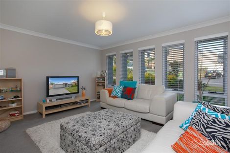 Property photo of 94 Araminta Chase Cameron Park NSW 2285