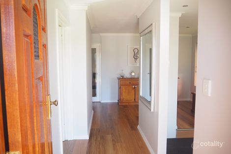 Property photo of 9 Hartleap Lane Beldon WA 6027