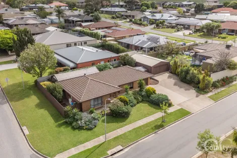 Property photo of 40 Aroona Road Hallett Cove SA 5158