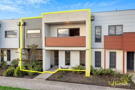 Property photo of 21 Queenie Way Cranbourne West VIC 3977