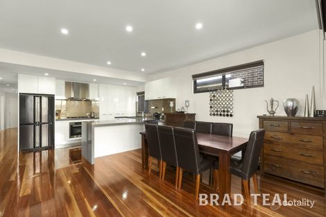 Property photo of 37 Peck Avenue Strathmore VIC 3041