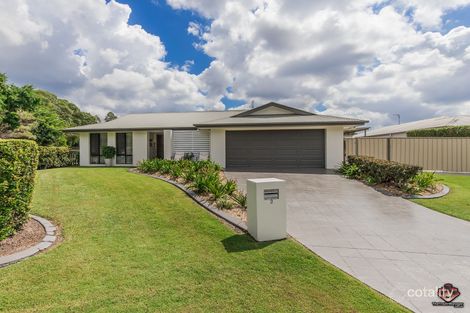 Property photo of 2 Peegan Place Oxenford QLD 4210