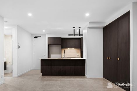 2417/100 Duporth Ave, Maroochydore, QLD 4558