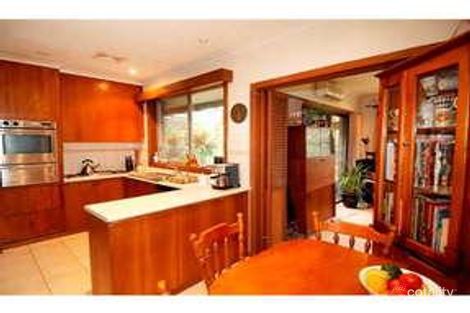 Property photo of 27 Torquay Avenue Seaford VIC 3198