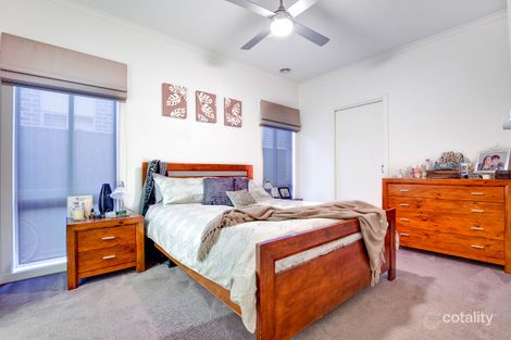 Property photo of 7 Tranquil Lane Cranbourne North VIC 3977