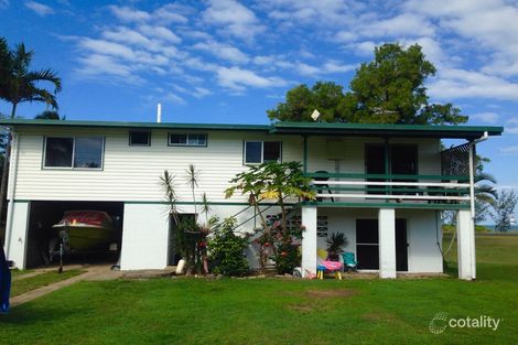 70 Taylor St, Tully Heads, QLD 4854