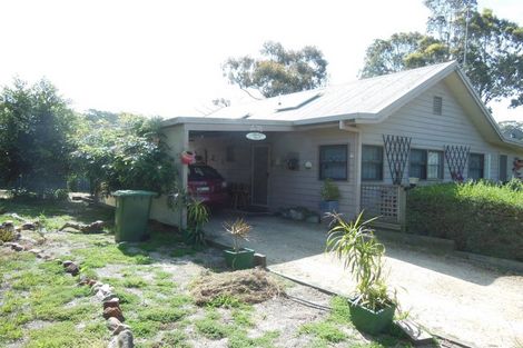 Property photo of 17 Sandbar Drive Lakes Entrance VIC 3909