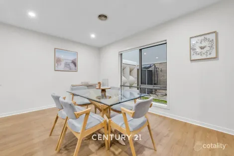 Property photo of 7 Cassa Blue Circuit Narre Warren VIC 3805