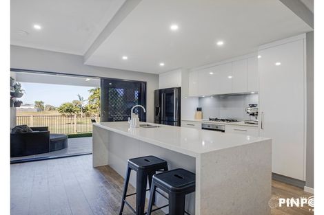 Property photo of 32 Darcy Boulevard Beaconsfield QLD 4740
