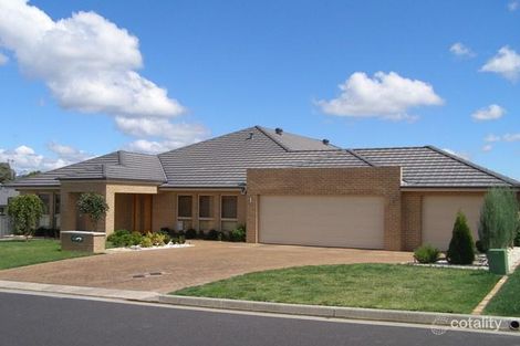 Property photo of 3 Botanic Way Orange NSW 2800