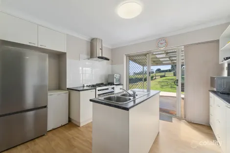 Property photo of 6 Clarke Street Camperdown VIC 3260