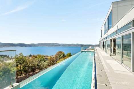 Property photo of 30 Nicholas Drive Sandy Bay TAS 7005