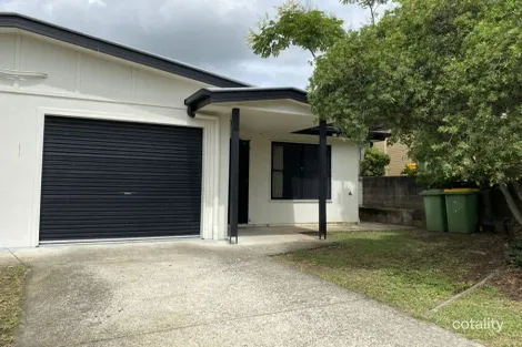 17 Spencer St, Churchill, QLD 4305