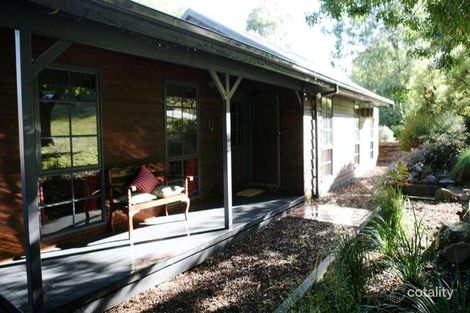 19 Gordon Ave, Montrose, VIC 3765