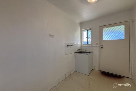 Property photo of 24 Beardmore Crescent Dysart QLD 4745
