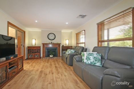 Property photo of 8 Hispano Drive Woodcroft SA 5162