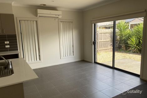 Property photo of 2/1 Beaurepaire Drive Point Cook VIC 3030