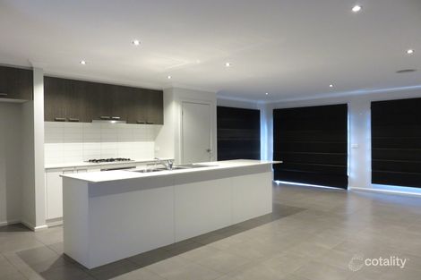 Property photo of 43 Yarradale Drive Mickleham VIC 3064