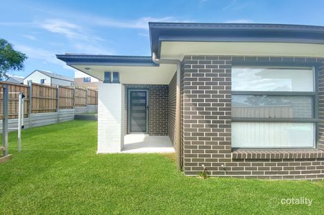 27a Brooking Ave, Elderslie, NSW 2570