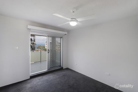 Property photo of 1/3 Warne Terrace Kings Beach QLD 4551