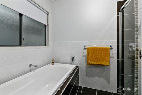 Property photo of 9121 Peter Senior Drive Hope Island QLD 4212