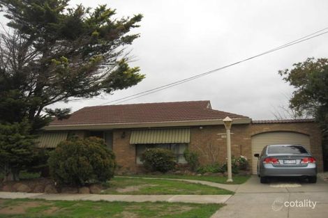 15 Aylesbury Cres, Gladstone Park, VIC 3043