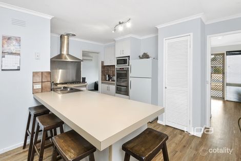 Property photo of 18 Fisher Court Sunbury VIC 3429